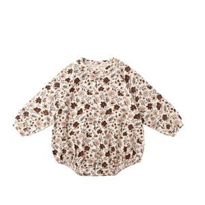 NEW RYLEE + CRU baby's crewneck romper in posy